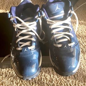 Blue and white Jordans size 10